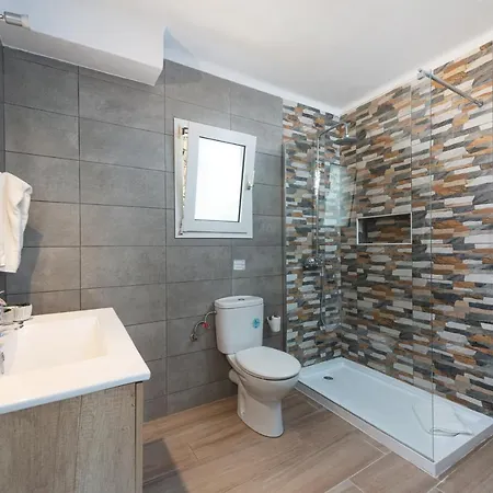 Newly Renovated Sunset1, Pool, Free Wifi, Ac